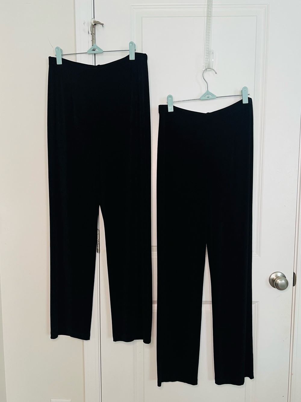 Chico's 2 Pants Womens Sz 1R Black Pull On Elastic Waist Slinky Career travel